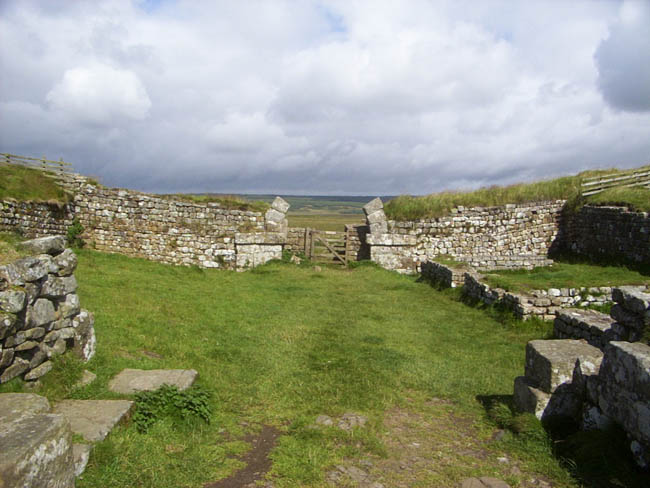 H-Hadrian'sWall-03HousheadChesters15